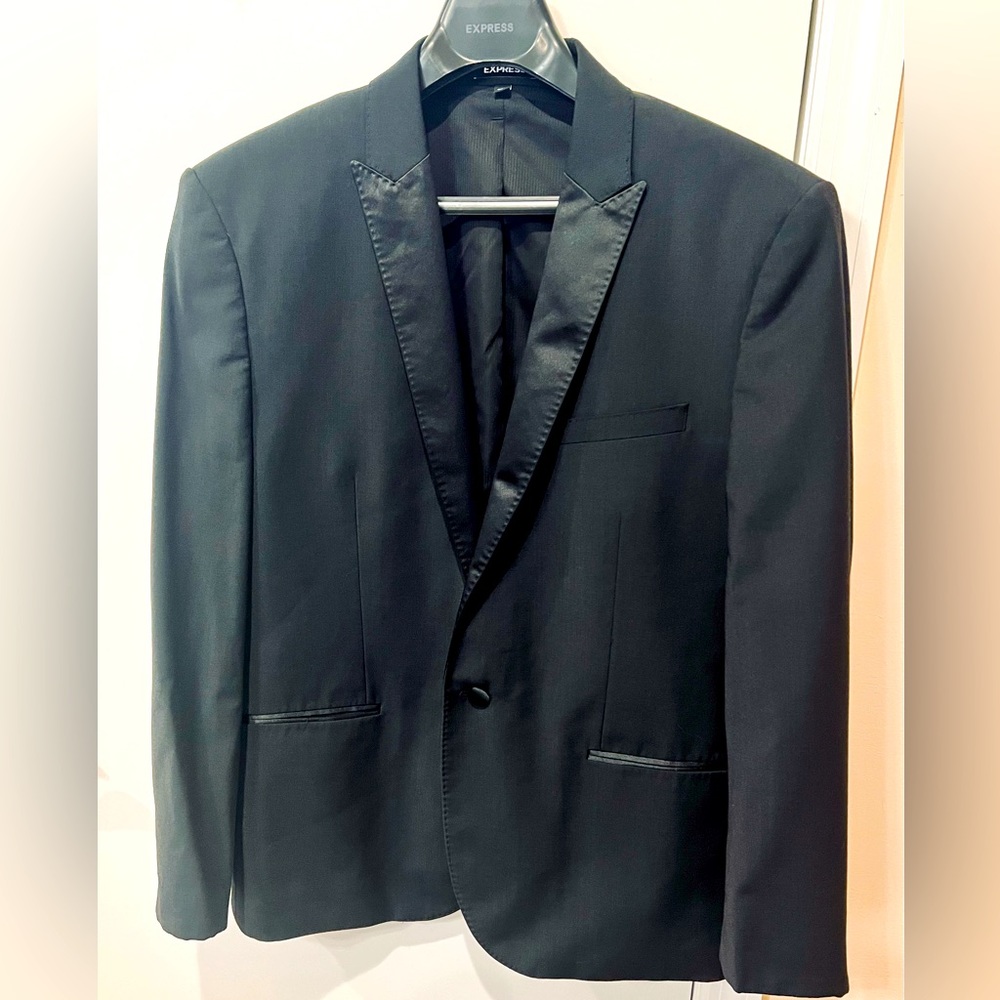 Express tuxedo jacket, extra slim fit.